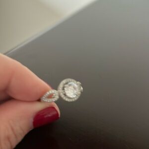 Costume jewelry ring